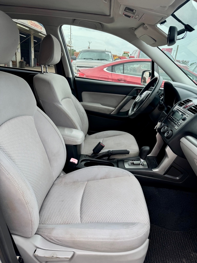 Photo 12 of this SUBARU FORESTER