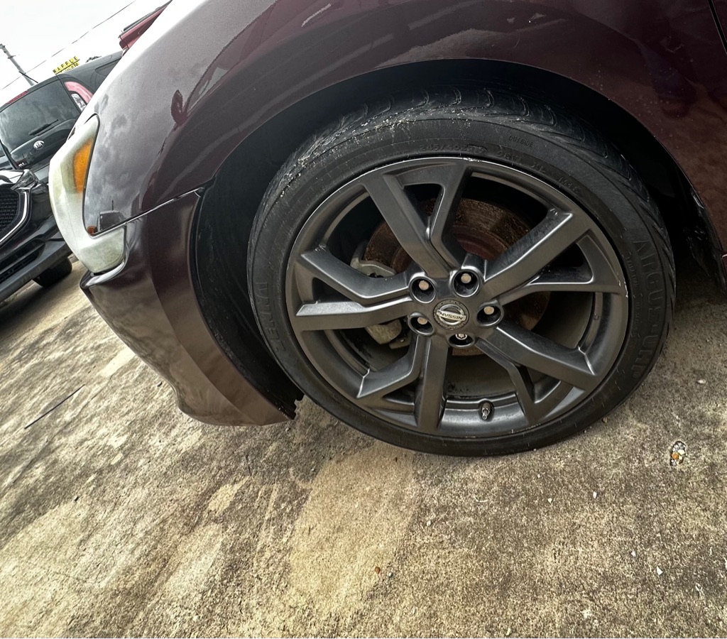 Photo 5 of this NISSAN MAXIMA