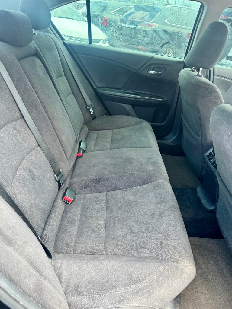 Photo 15 of this HONDA ACCORD
