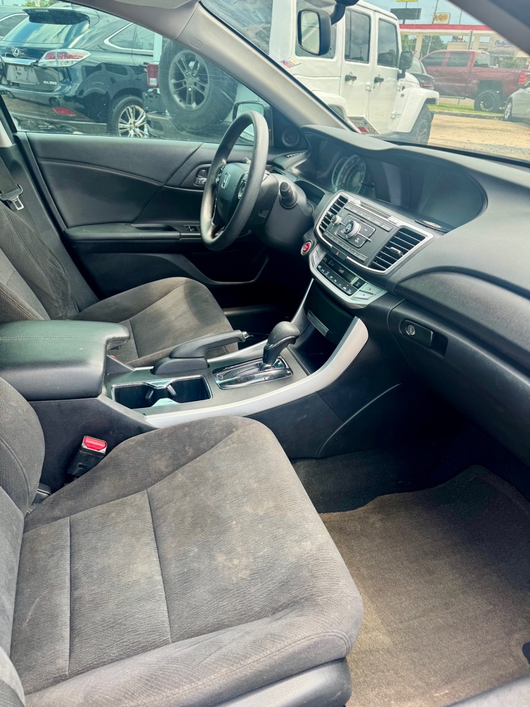 Photo 13 of this HONDA ACCORD