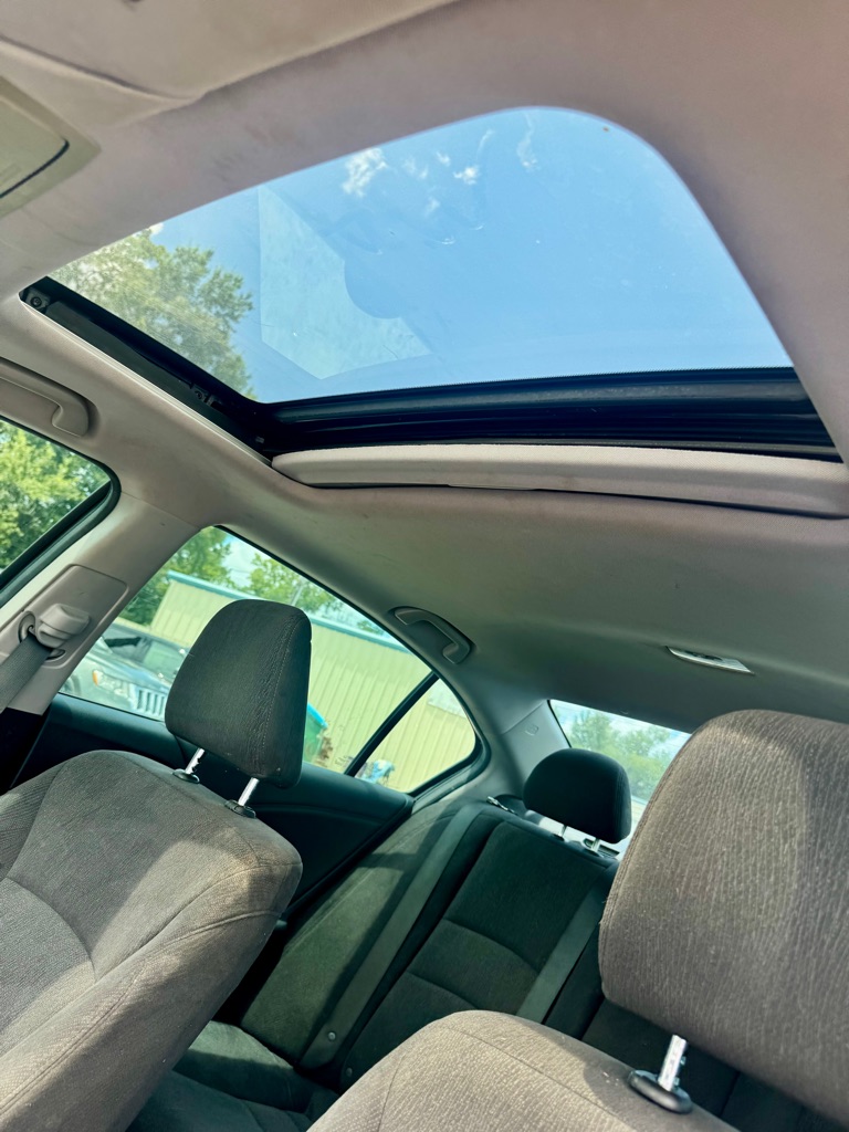 Photo 16 of this HONDA ACCORD