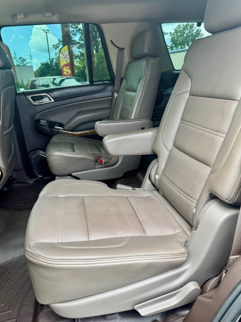 Photo 15 of this GMC YUKON