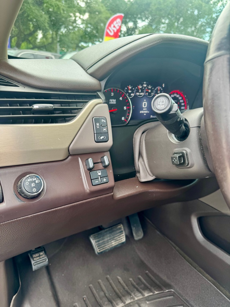 Photo 19 of this GMC YUKON