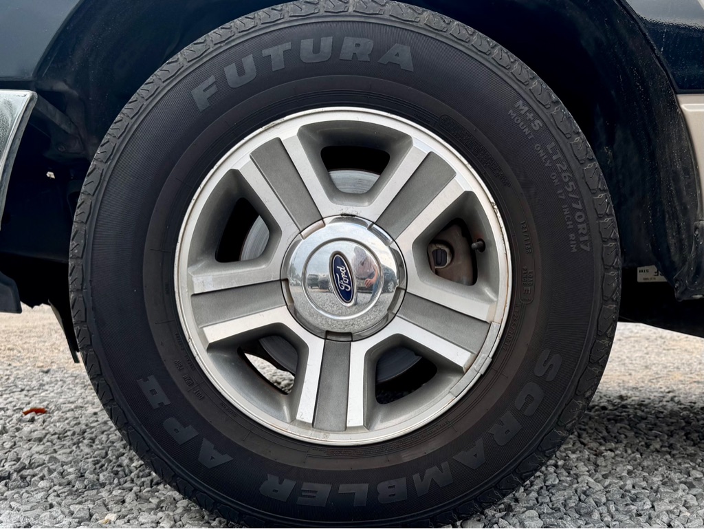 Photo 6 of this FORD F-150