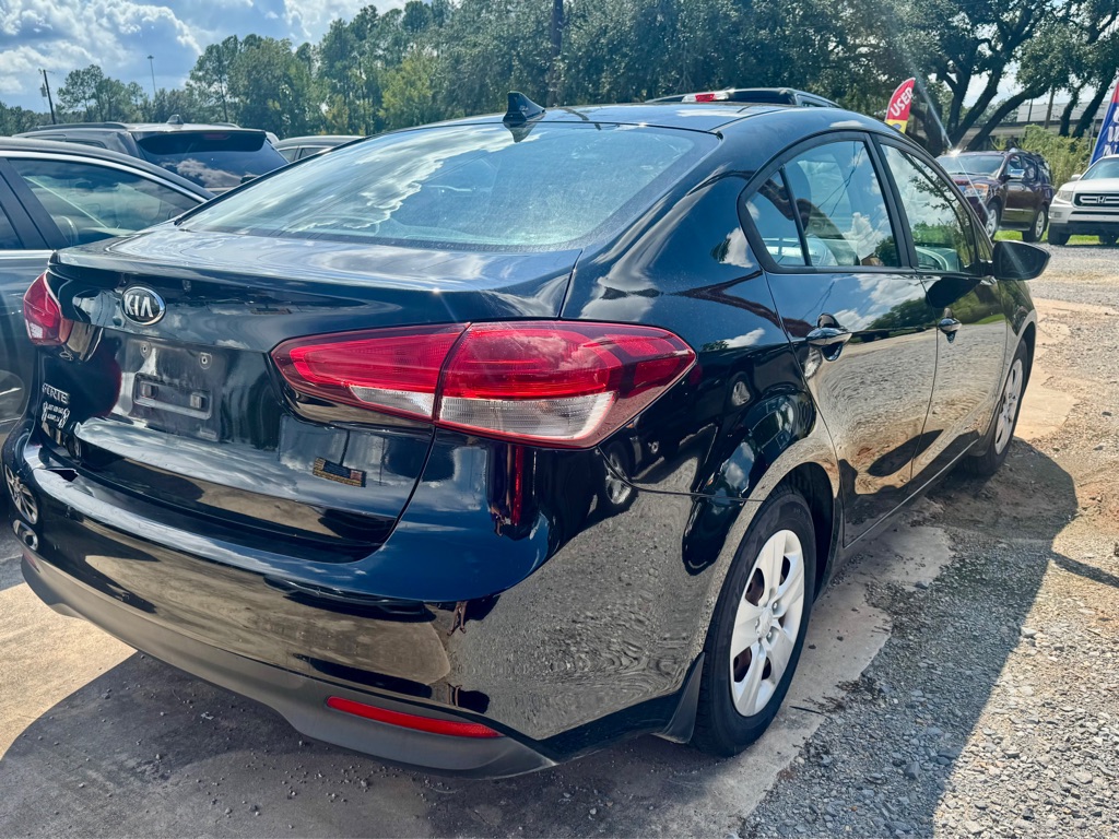 Photo 5 of this KIA FORTE