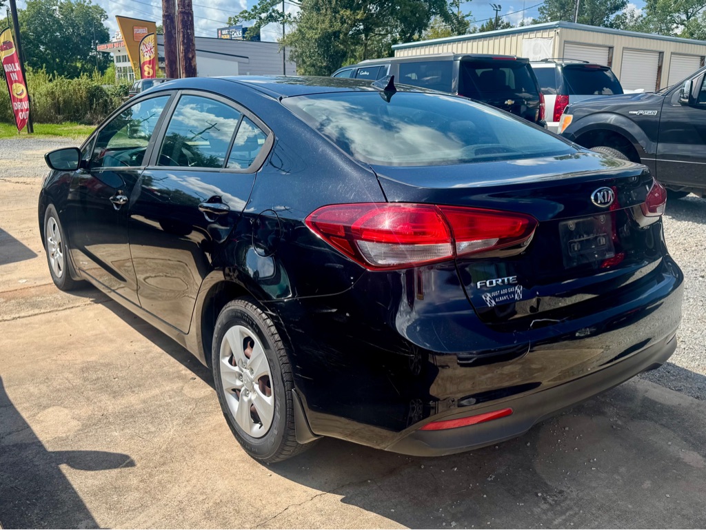 Photo 7 of this KIA FORTE