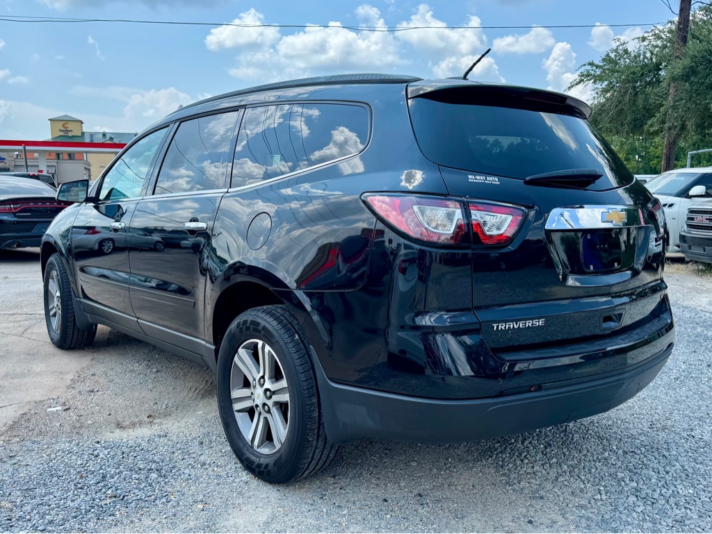 Photo 7 of this CHEVROLET TRAVERSE