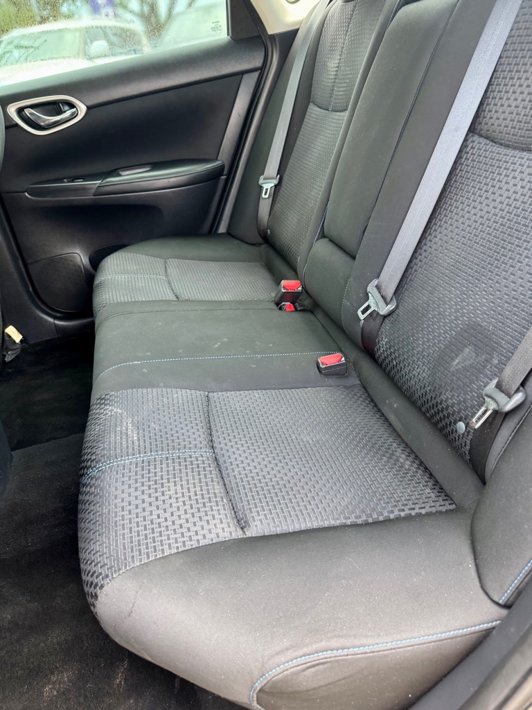 Photo 13 of this NISSAN SENTRA