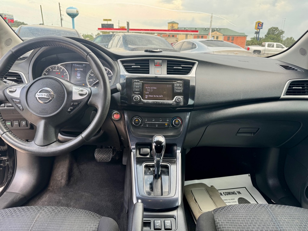 Photo 12 of this NISSAN SENTRA