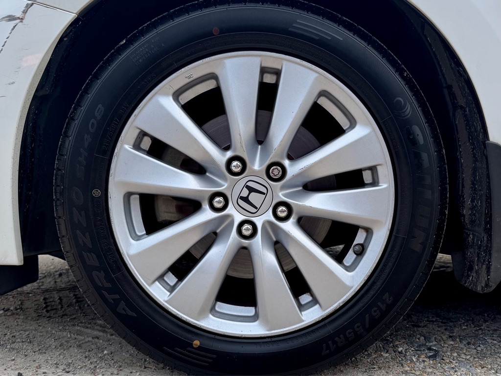 Photo 9 of this HONDA ACCORD