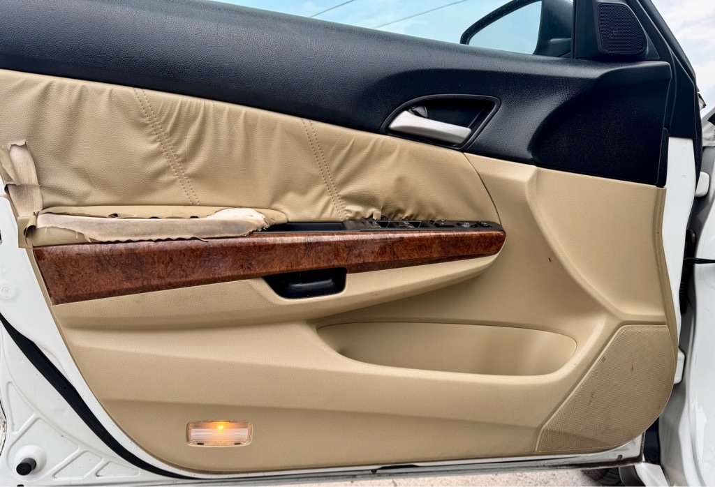 Photo 10 of this HONDA ACCORD