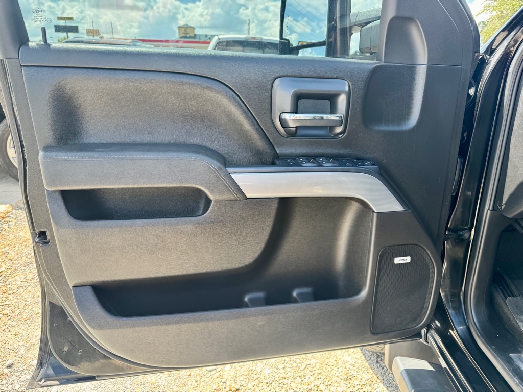 Photo 10 of this CHEVROLET SILVERADO 1500