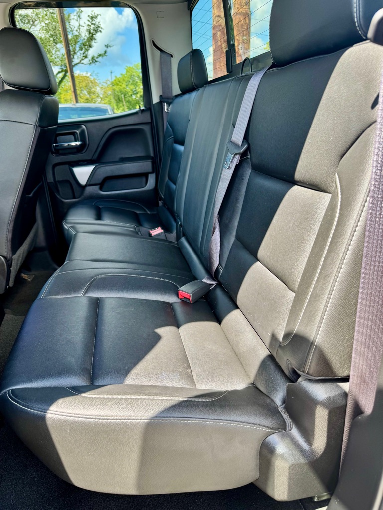 Photo 14 of this CHEVROLET SILVERADO 1500