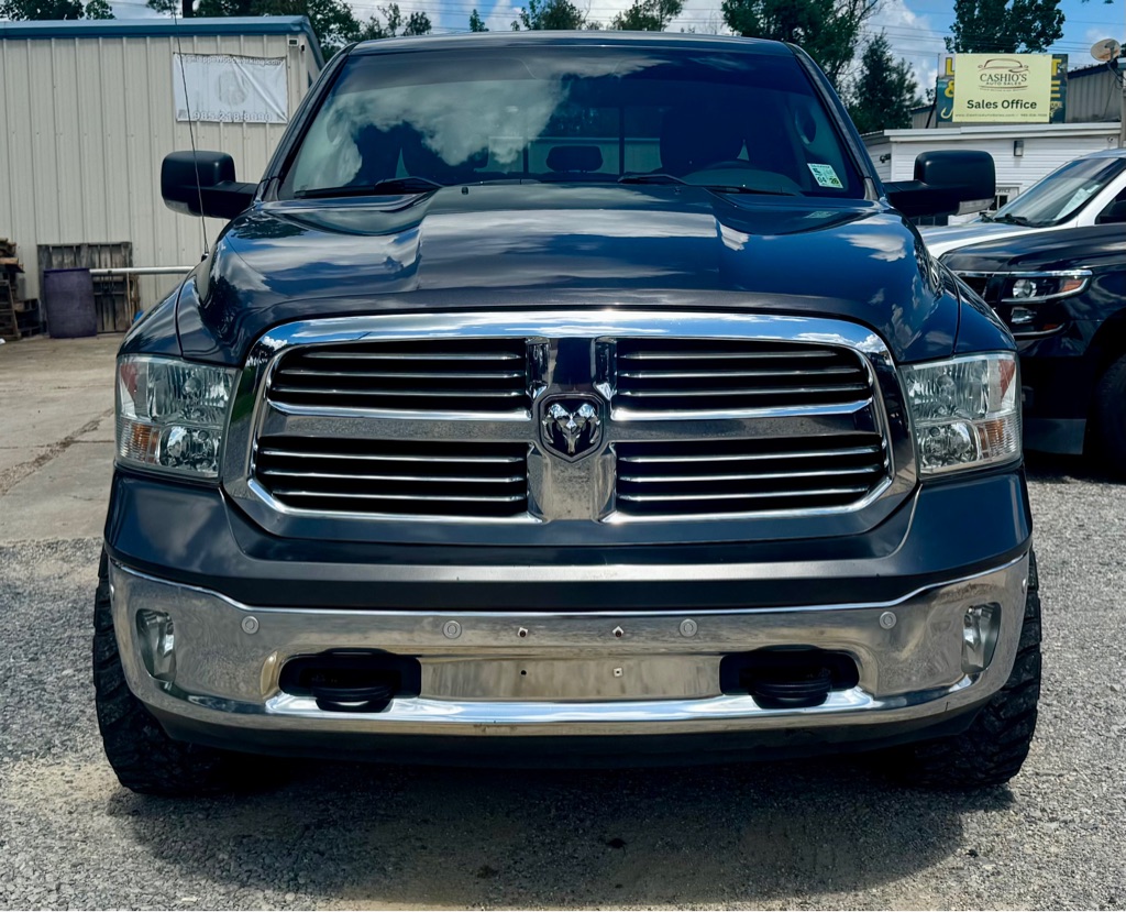 Photo 2 of this RAM 1500