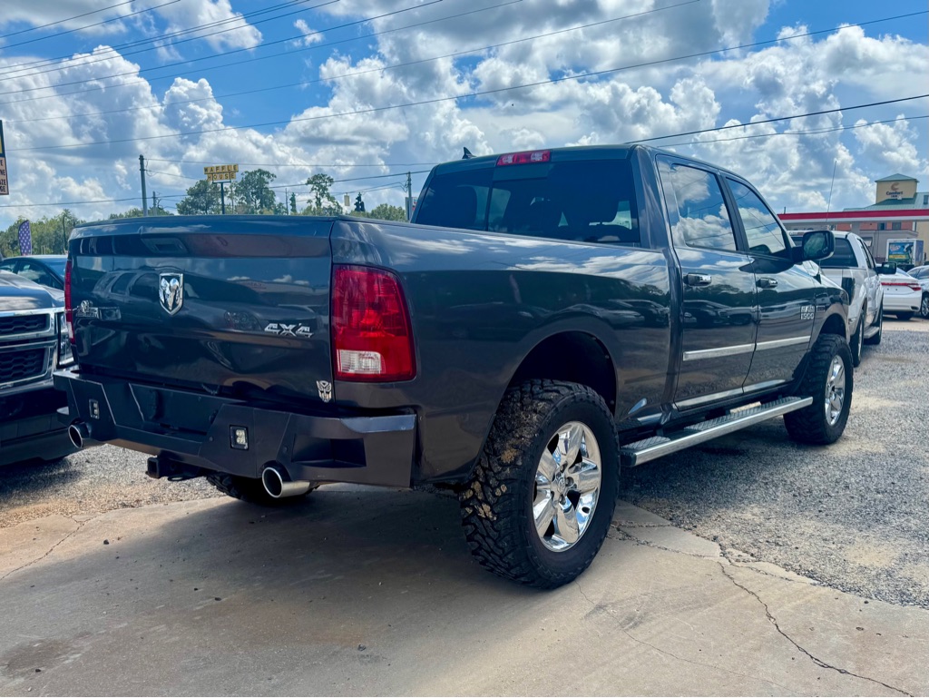 Photo 5 of this RAM 1500
