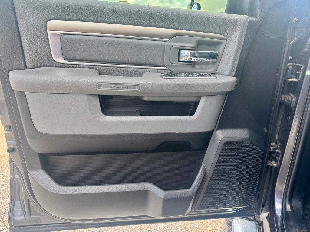 Photo 10 of this RAM 1500