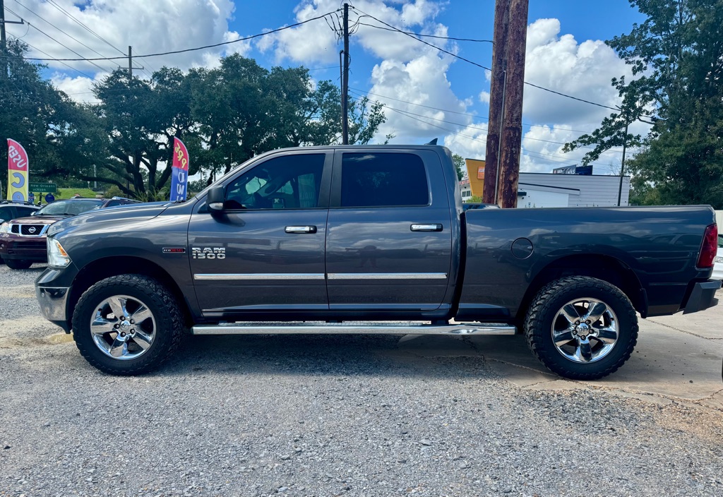 Photo 8 of this RAM 1500