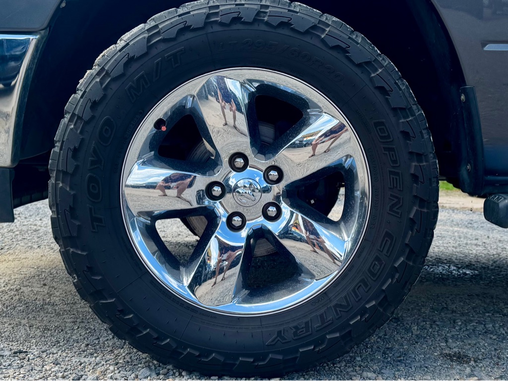Photo 9 of this RAM 1500