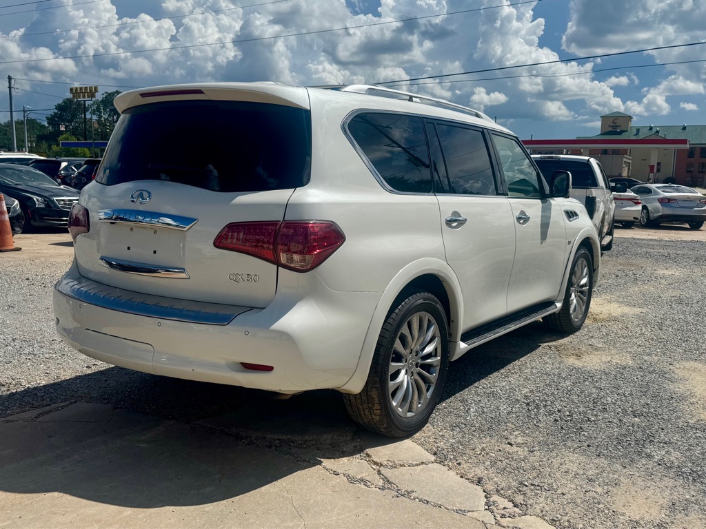 Photo 5 of this INFINITI QX80