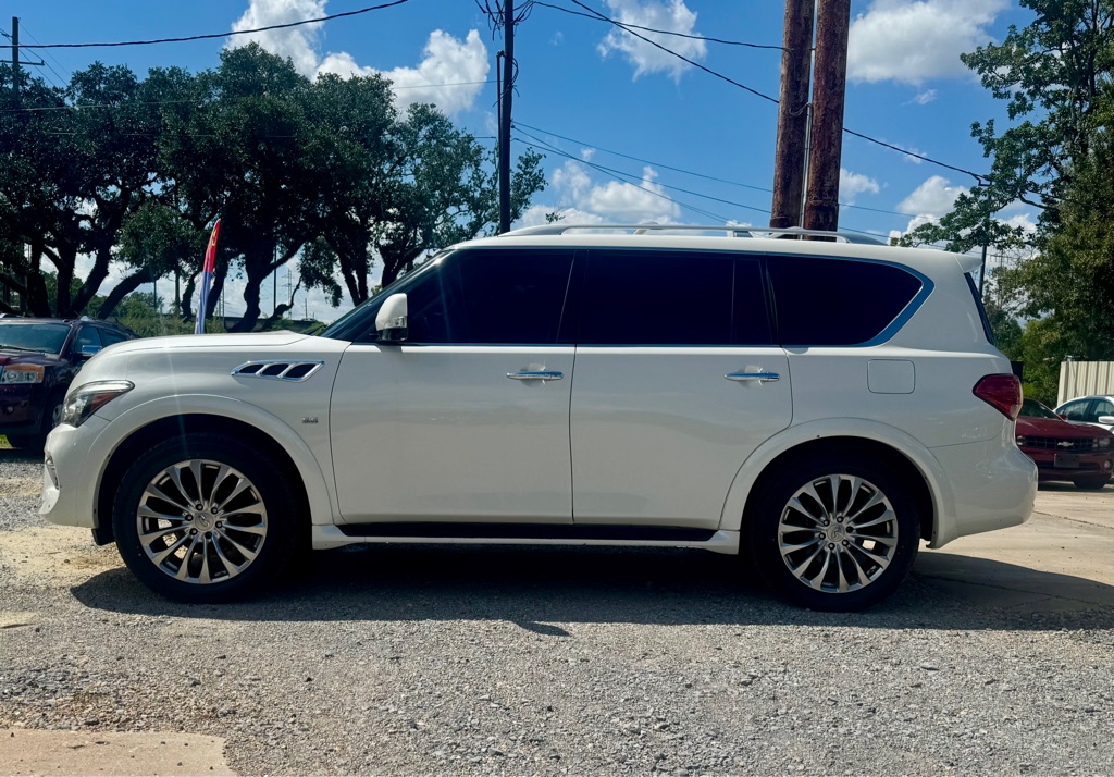 Photo 8 of this INFINITI QX80