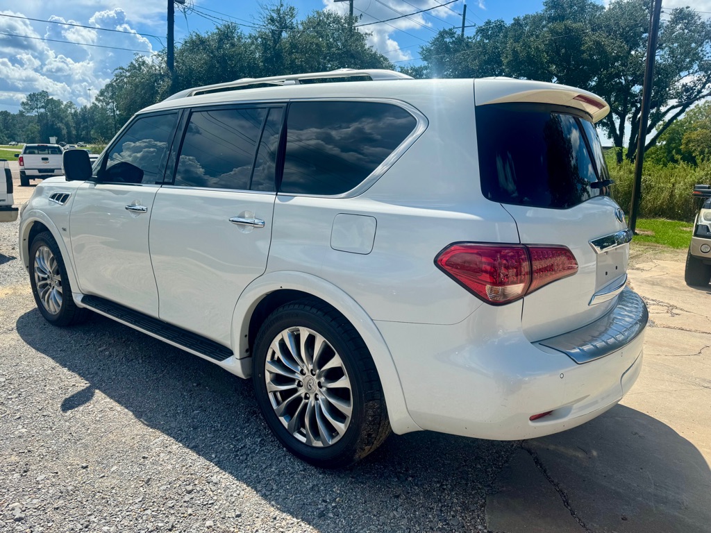 Photo 7 of this INFINITI QX80