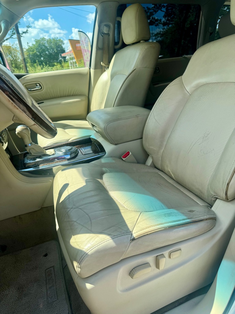 Photo 11 of this INFINITI QX80