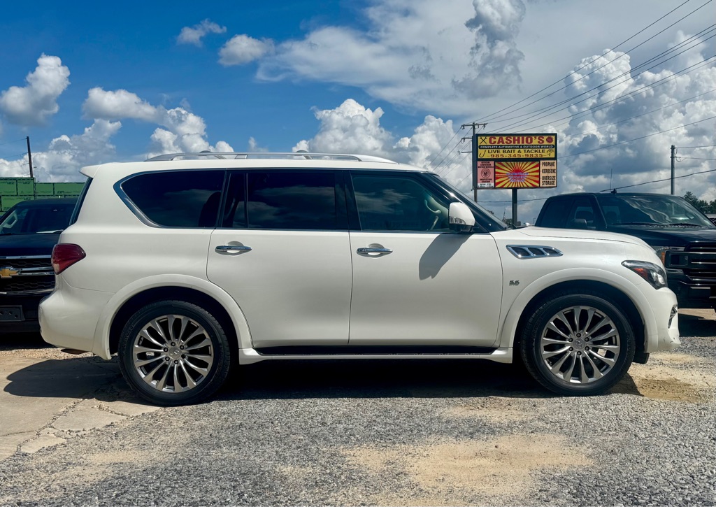 Photo 4 of this INFINITI QX80