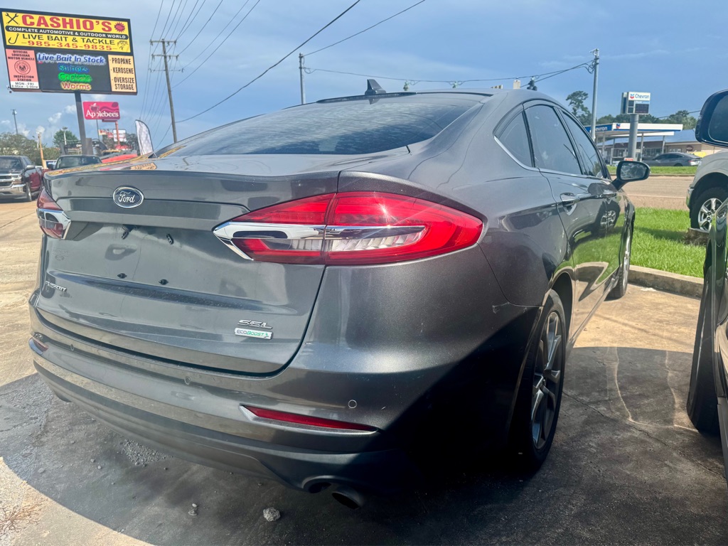 Photo 4 of this FORD FUSION