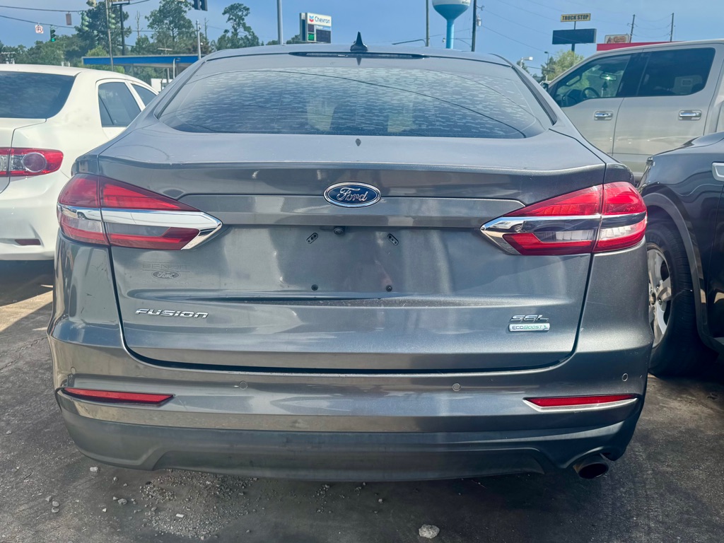 Photo 5 of this FORD FUSION