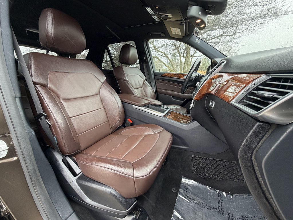 Photo 20 of this MERCEDES-BENZ M-CLASS