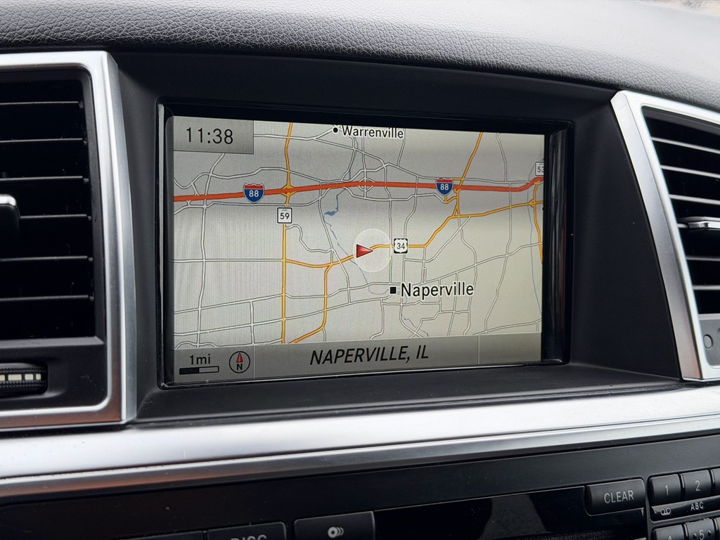 Photo 37 of this MERCEDES-BENZ M-CLASS