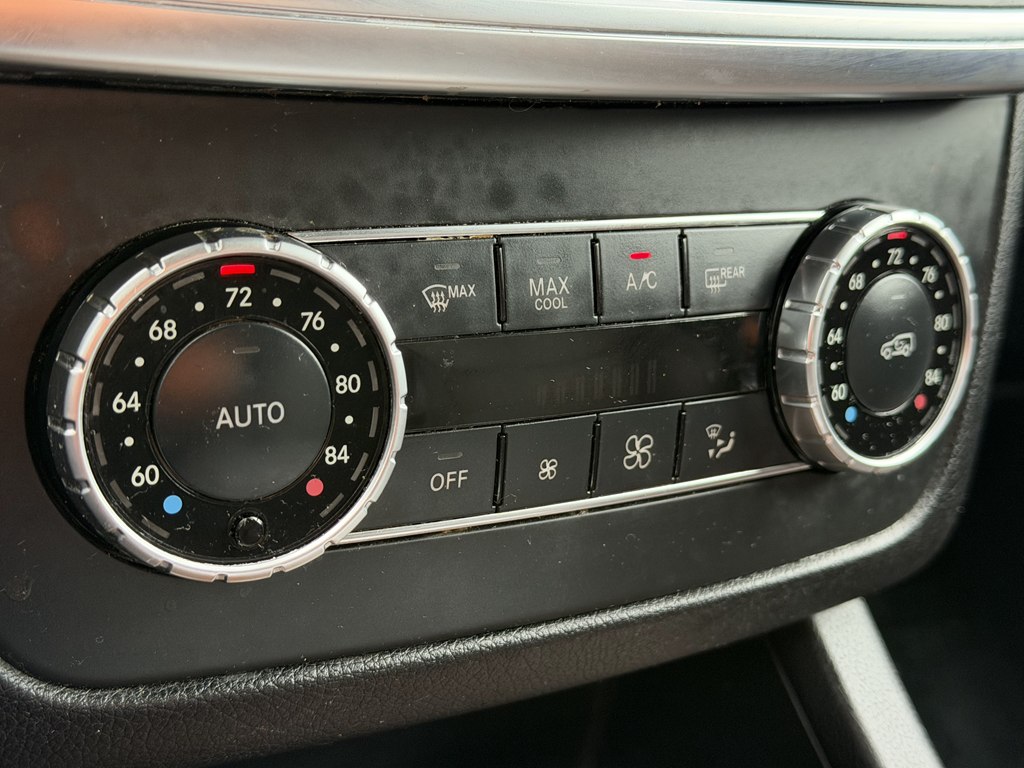 Photo 39 of this MERCEDES-BENZ M-CLASS