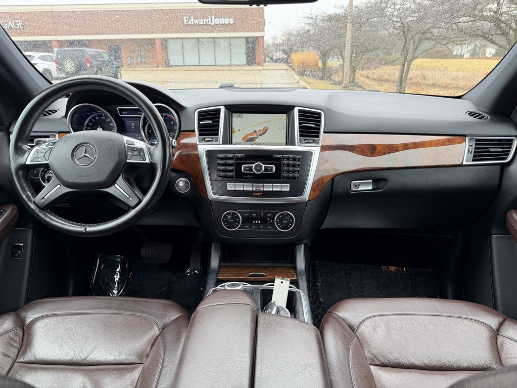 Photo 47 of this MERCEDES-BENZ M-CLASS