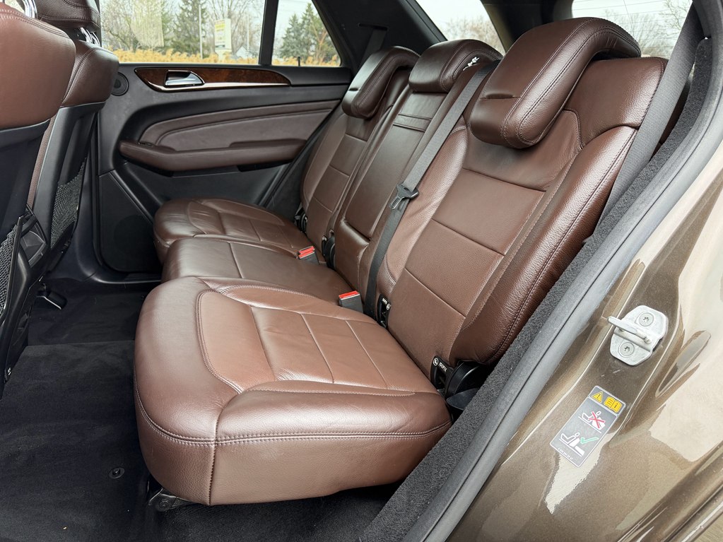 Photo 50 of this MERCEDES-BENZ M-CLASS