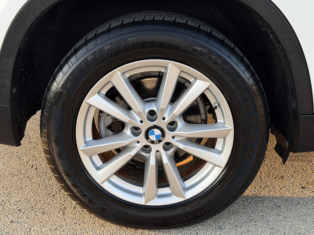 Photo 18 of this BMW X5