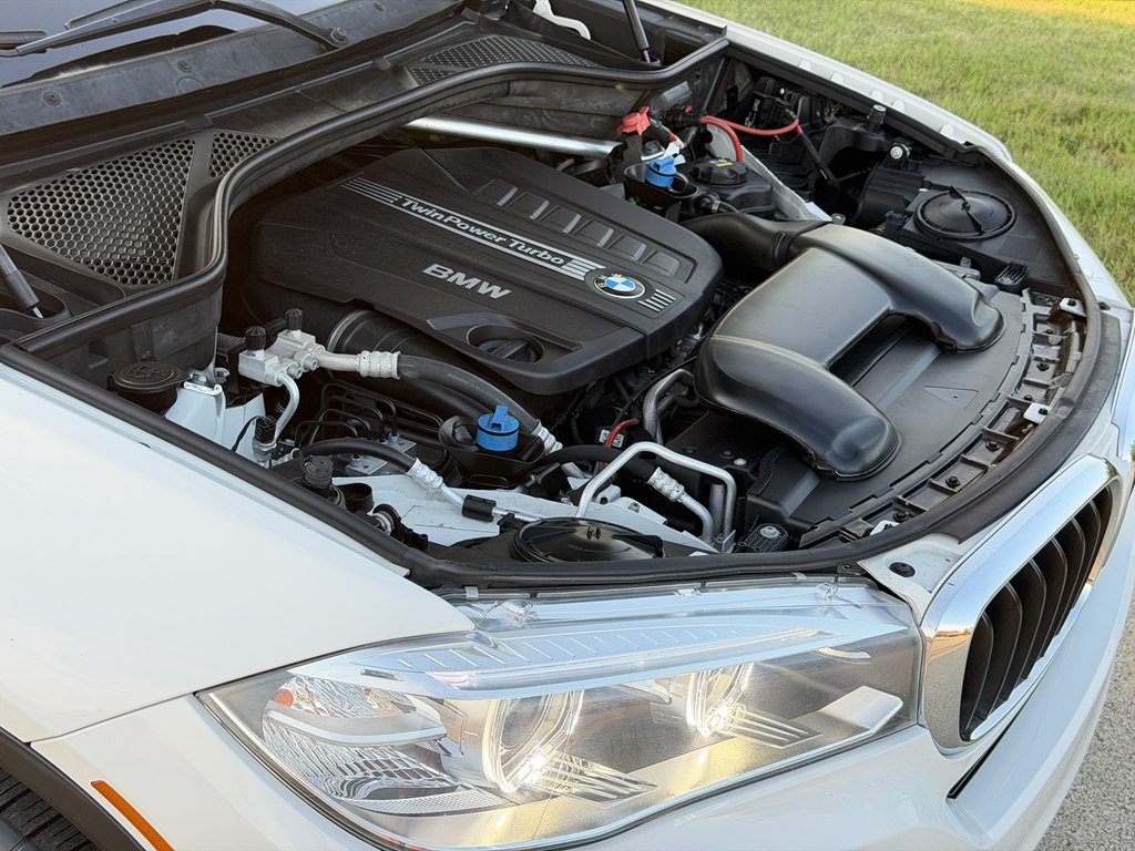 Photo 19 of this BMW X5