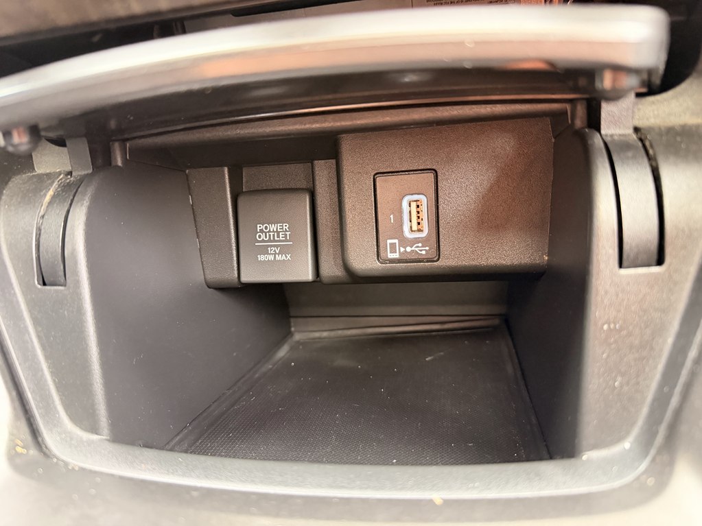 Photo 36 of this HONDA ACCORD