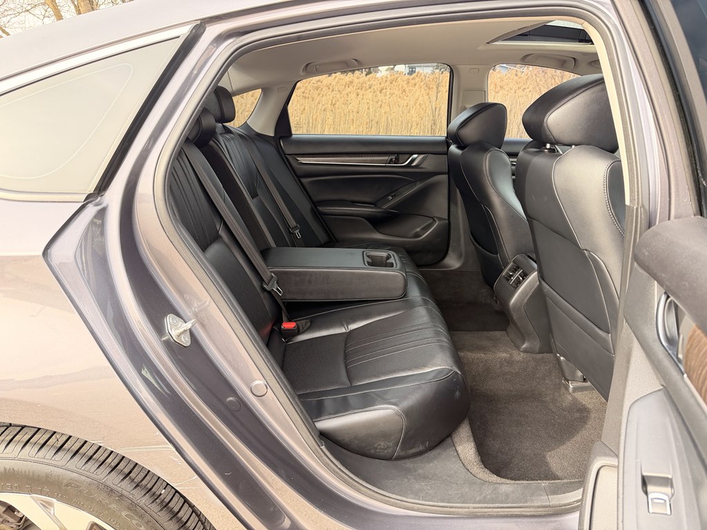 Photo 22 of this HONDA ACCORD