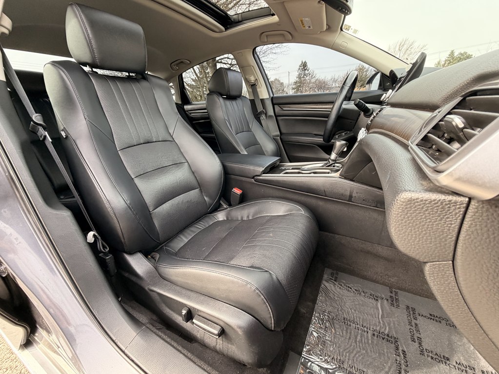 Photo 16 of this HONDA ACCORD