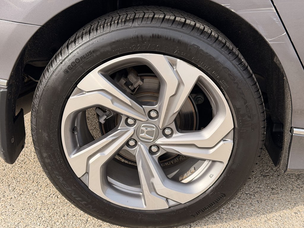 Photo 11 of this HONDA ACCORD