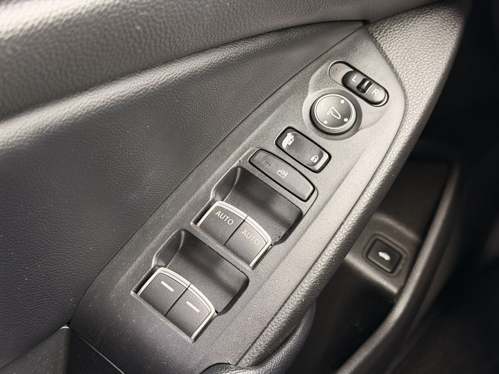 Photo 29 of this HONDA ACCORD