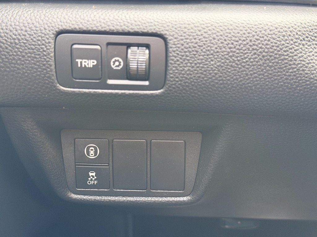 Photo 30 of this HONDA ACCORD