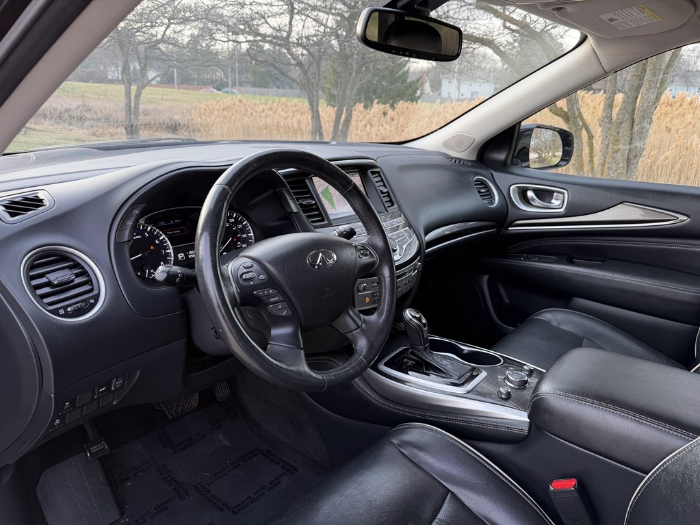 Photo 45 of this INFINITI QX60