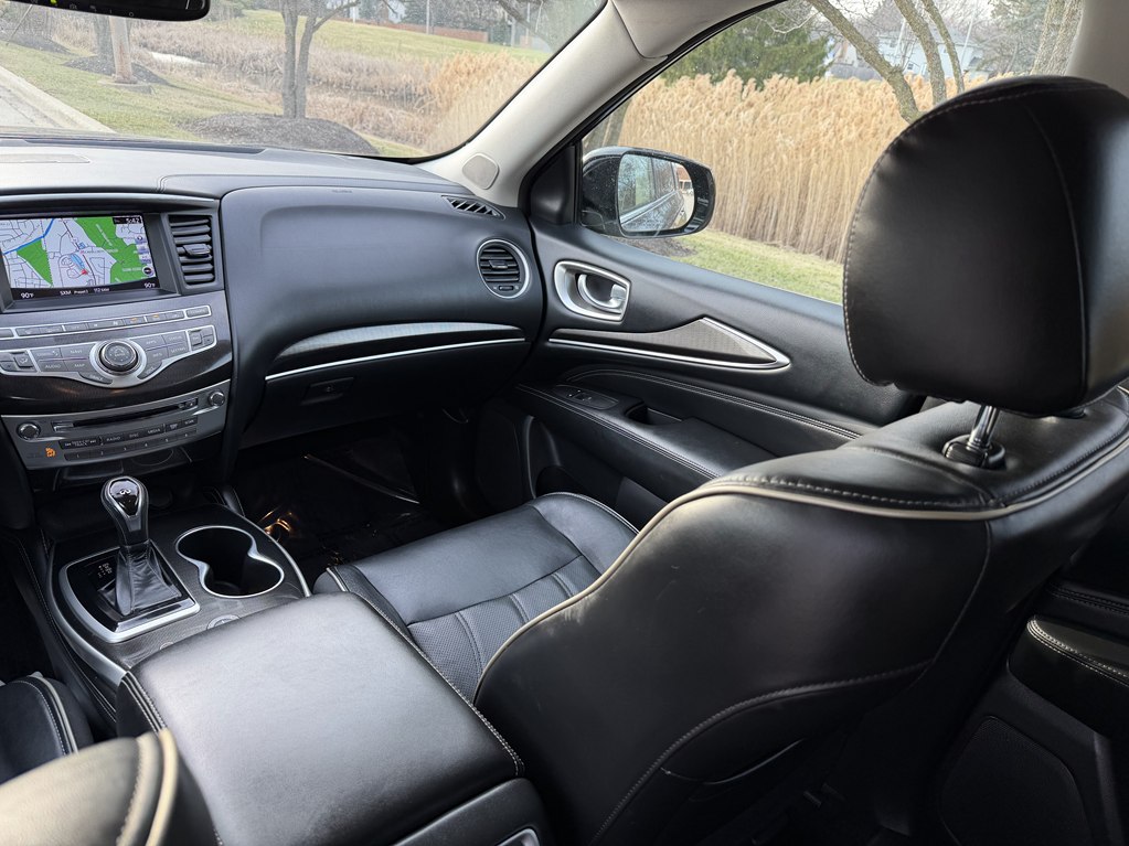 Photo 50 of this INFINITI QX60