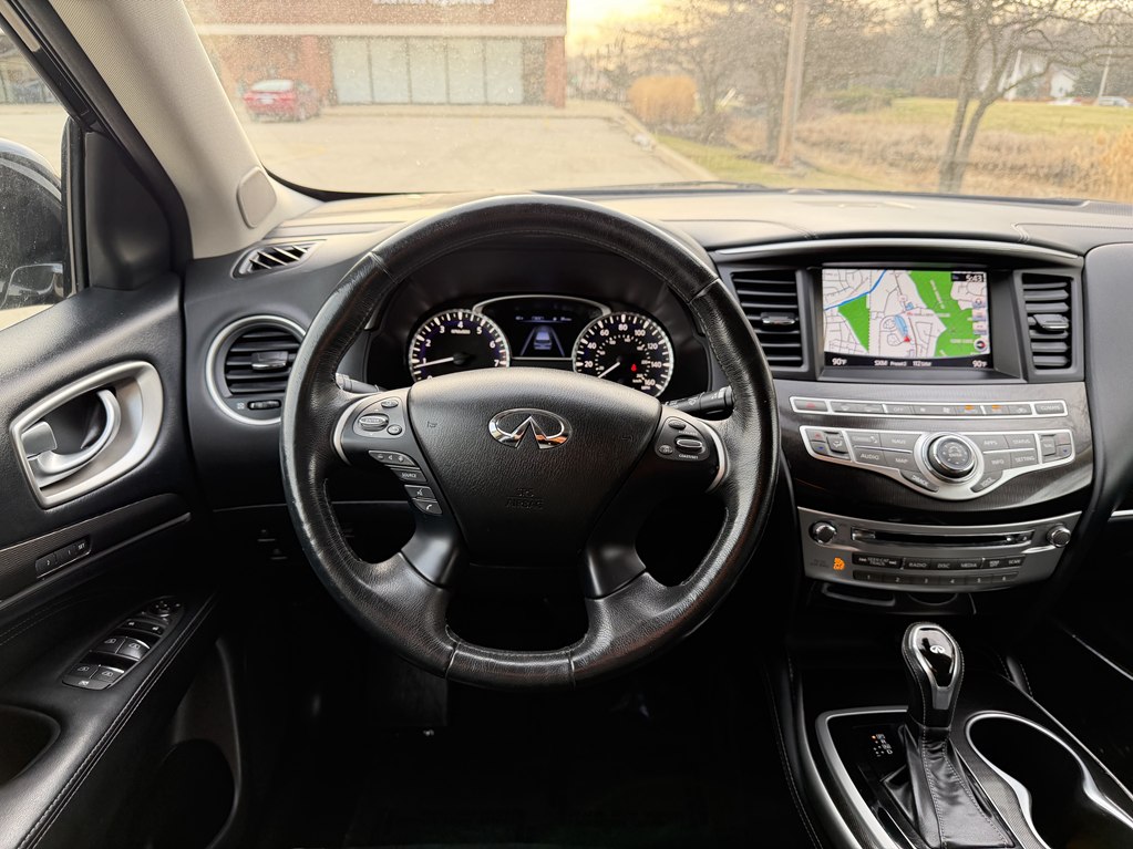 Photo 48 of this INFINITI QX60