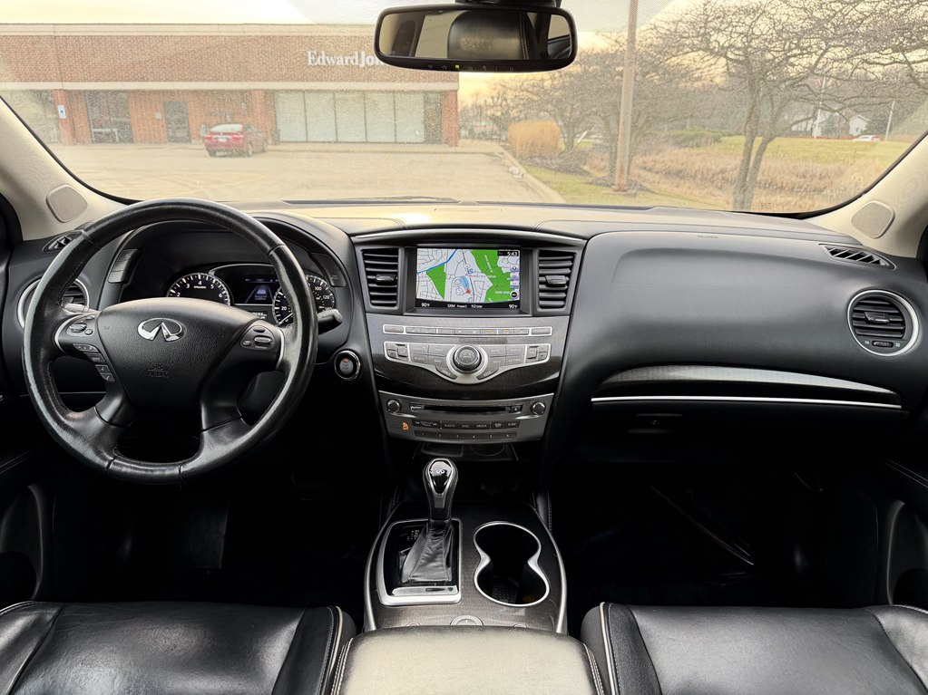 Photo 49 of this INFINITI QX60