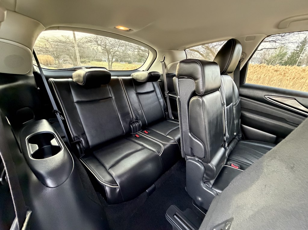 Photo 23 of this INFINITI QX60