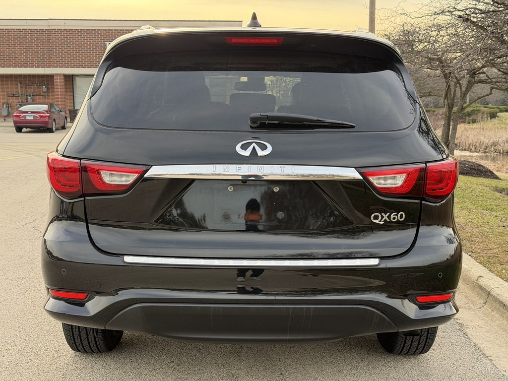 Photo 8 of this INFINITI QX60