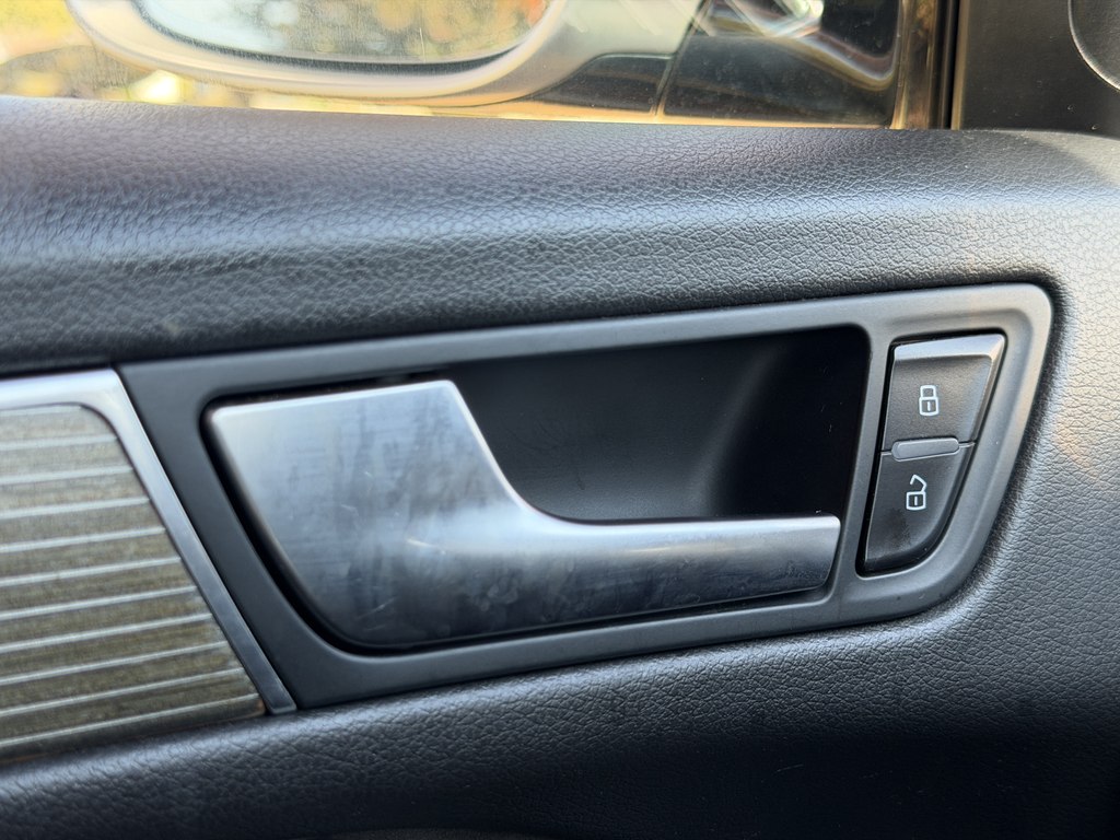 Photo 56 of this AUDI SQ5