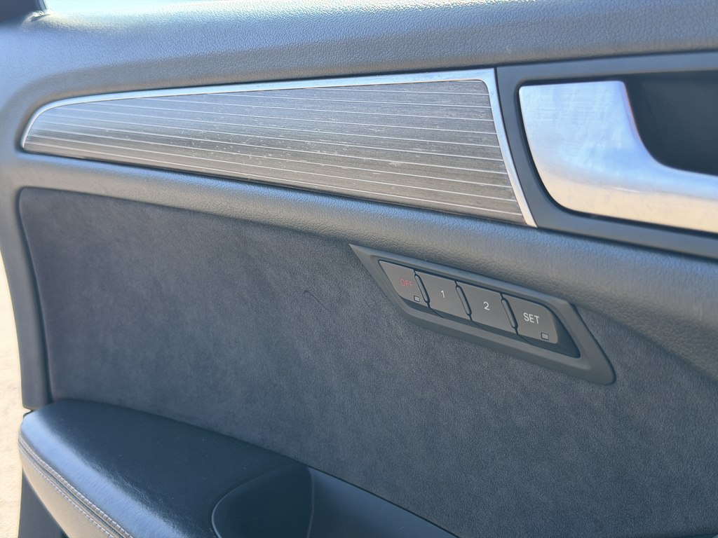 Photo 54 of this AUDI SQ5